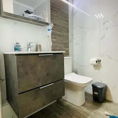 Διαμέρισμα Two Floors 2-3 People
